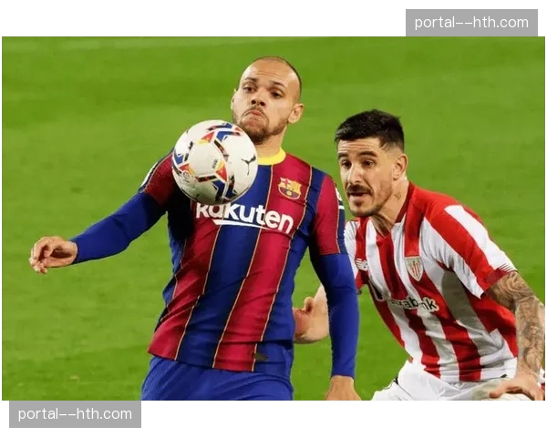 哈维-洛佩斯助攻：莱万特边后卫在皇家奥维耶多防线前的套边传中时机把握